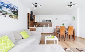 Apartament Szarotka Kierpcówka 16 Kościelisko by Renters